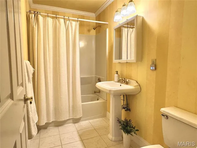 $425,000 | 21716 Pike 9109, Louisiana, MO 63353