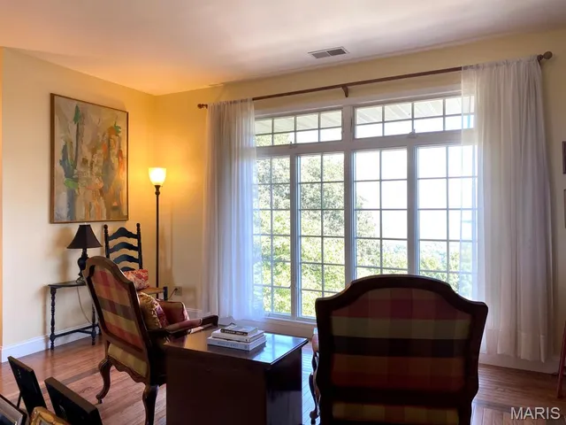 $425,000 | 21716 Pike 9109, Louisiana, MO 63353