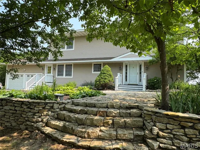 $425,000 | 21716 Pike 9109, Louisiana, MO 63353