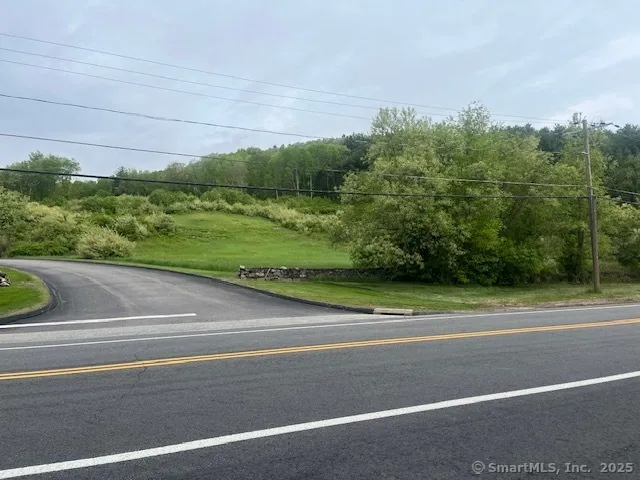 a view of a tennis court