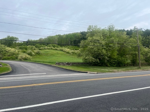 80 Averill Road Pomfret, CT 06259 - Photo 8 of 10 a view of a tennis court