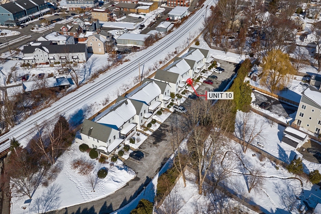 8 Hockanum Road, Unit 10 Northampton, MA 01060 - Photo 28 of 34 an aerial view of a house