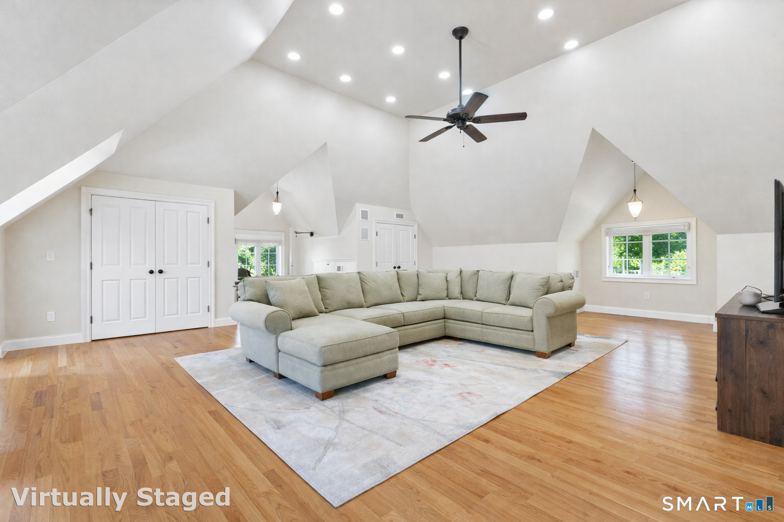 2 Longwood Drive Redding, CT 06896 - Photo 7 of 26 Large 3rd Level Room with Private Bathroom / Can Be Used as 5th Bedroom / Home Gym / Au Pair Suite