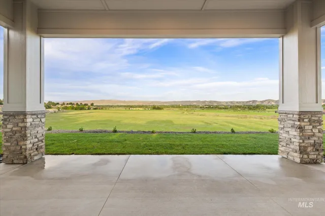 $1,150,000 | 1015 Greenfields Lane, Emmett, ID 83617