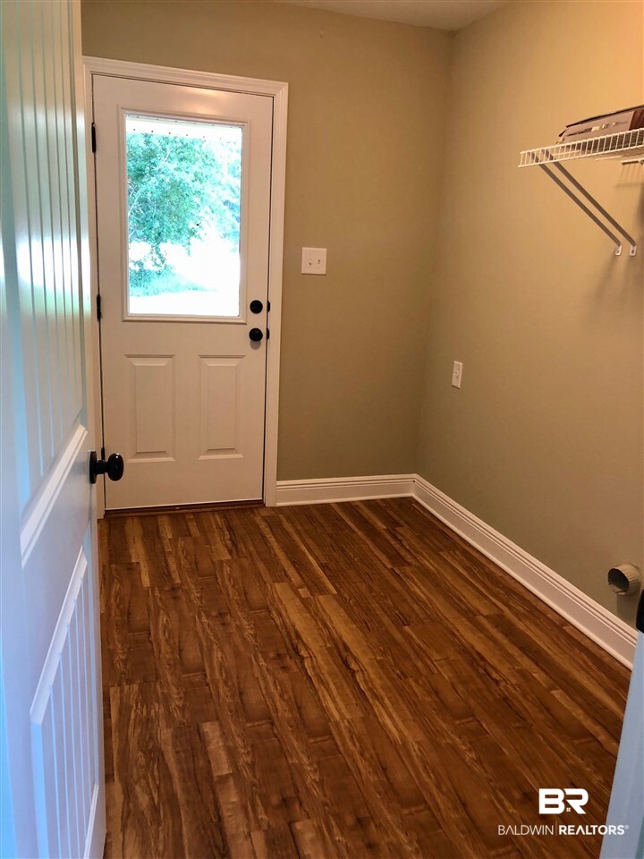 1493 Majesty Loop Foley, AL 36535 - Photo 6 of 9