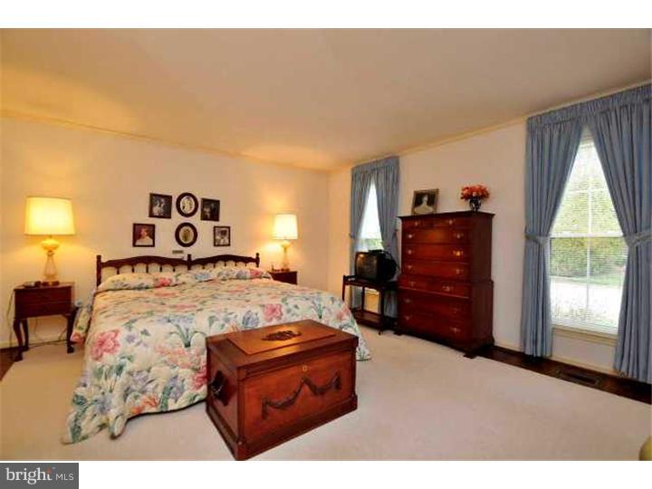 6 Highfield Lane Wayne, PA 19087 - Photo 11 of 22 Master Bedroom