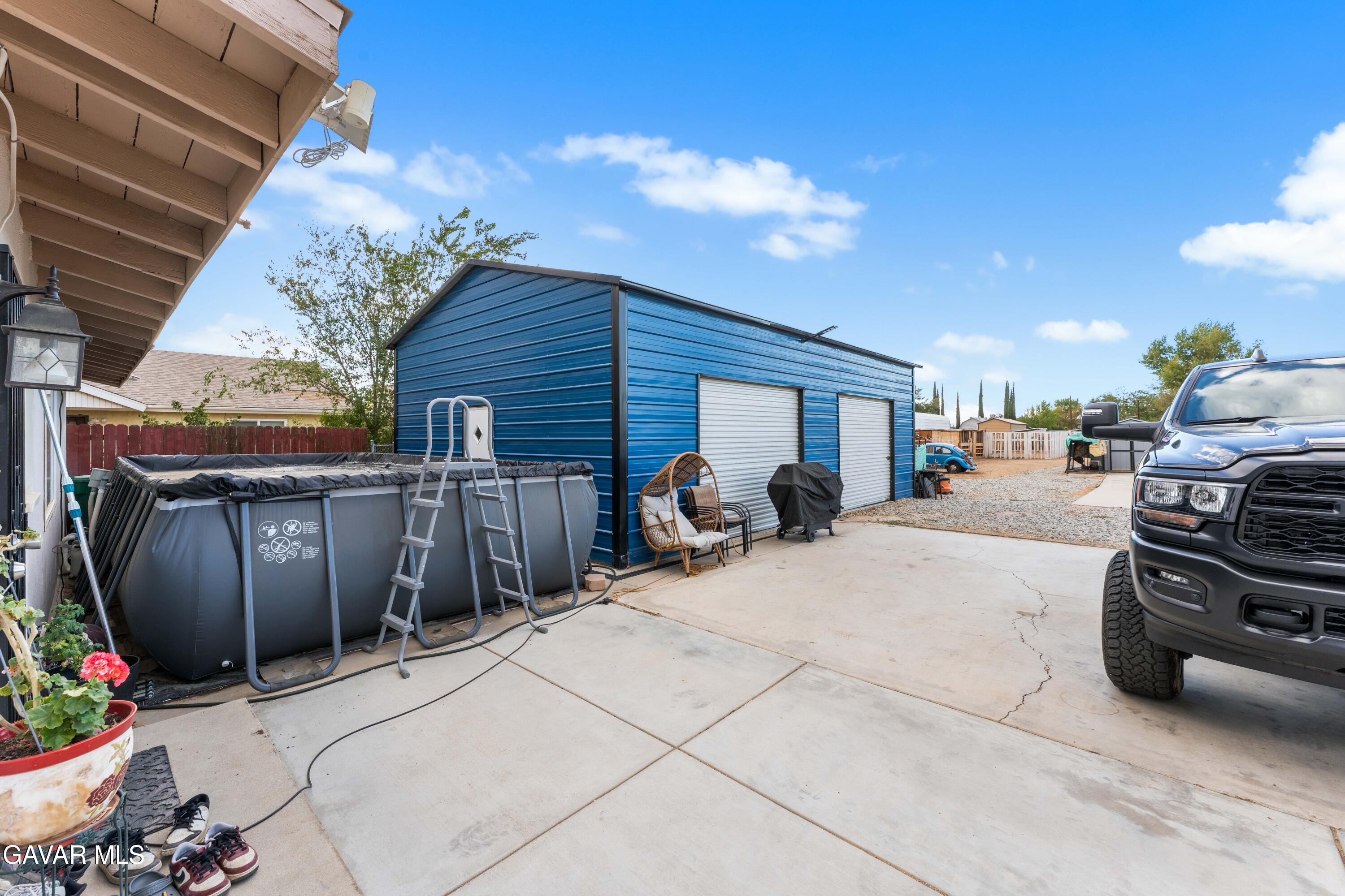5237 West Ave L8 Lancaster, CA 93536 - Photo 25 of 38 a view of a backyard