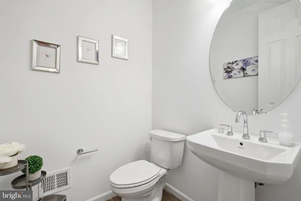 $575,000 | 17438 Fitzhugh Court, Hagerstown, MD 21740