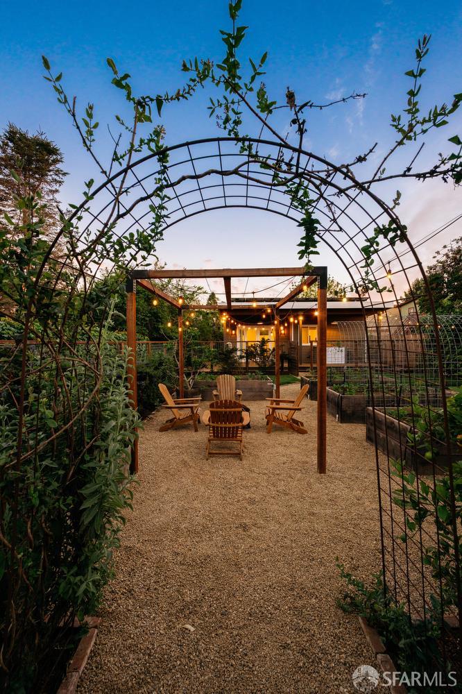 1610 Oregon Street Berkeley, CA 94703 - Photo 4 of 68 a view of a patio