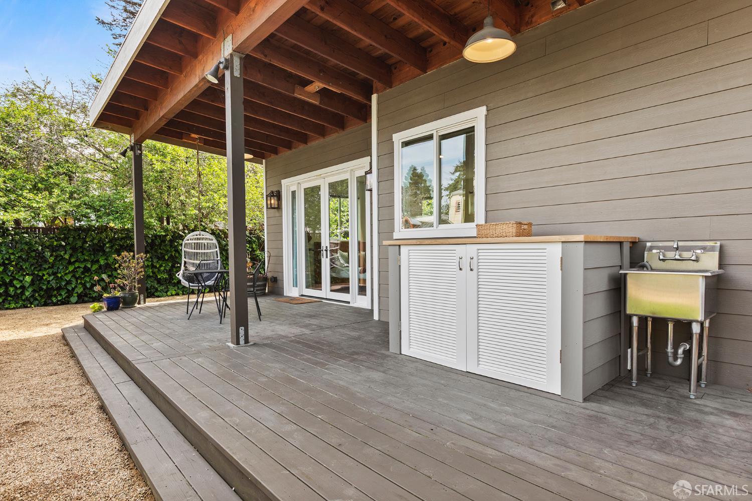 1610 Oregon Street Berkeley, CA 94703 - Photo 47 of 68