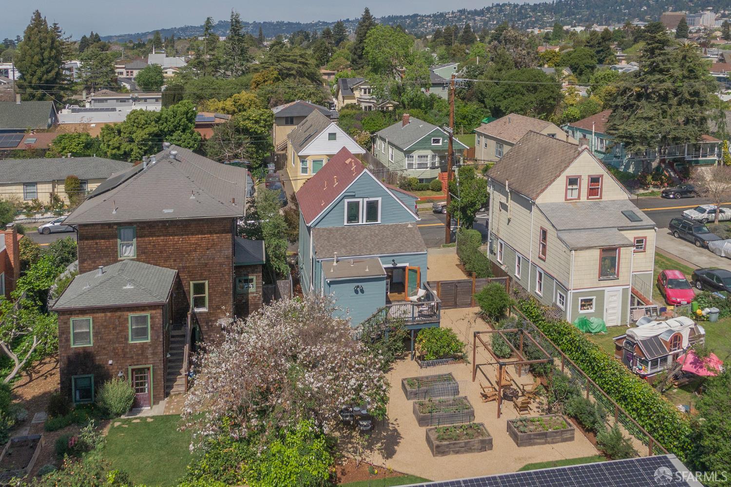 1610 Oregon Street Berkeley, CA 94703 - Photo 62 of 68