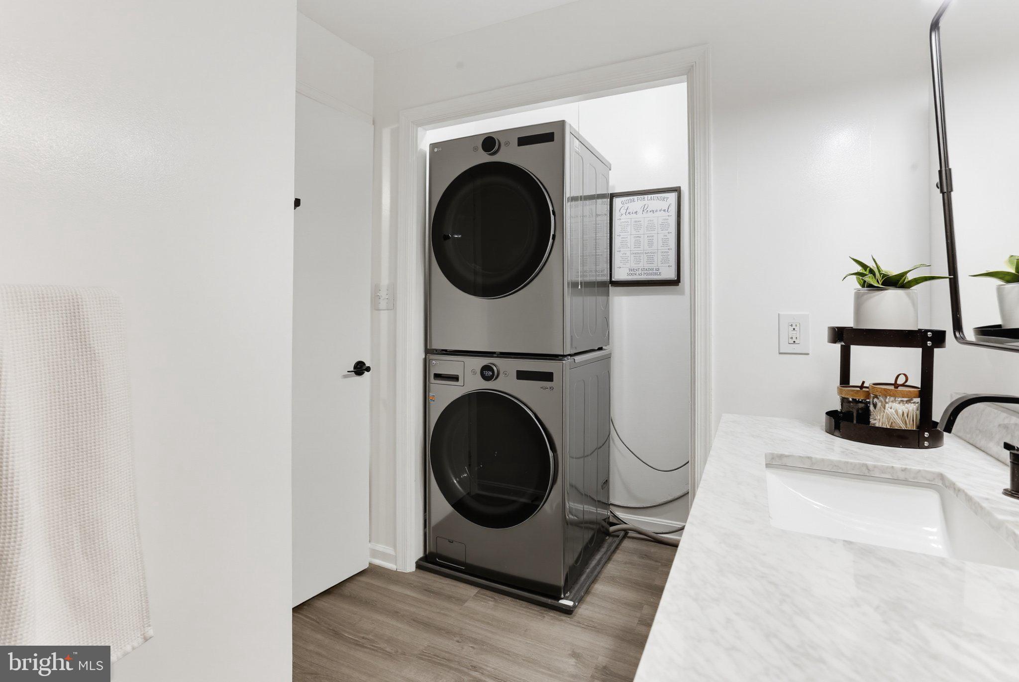 2205 Hunter's Run Drive Reston, VA 20191 - Photo 25 of 44 Gallery Image 25