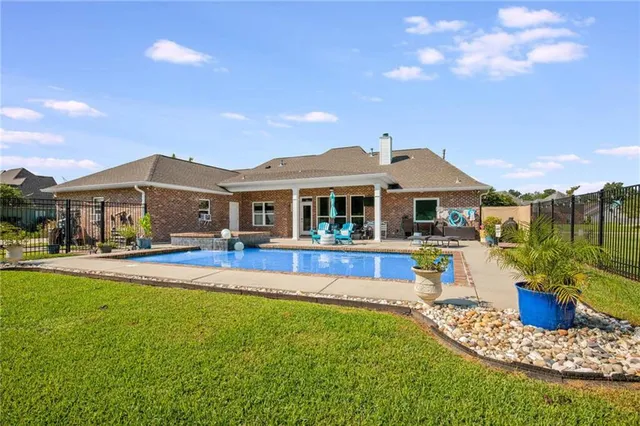 $550,000 | 220 Northbend Lane, Montz, LA 70068