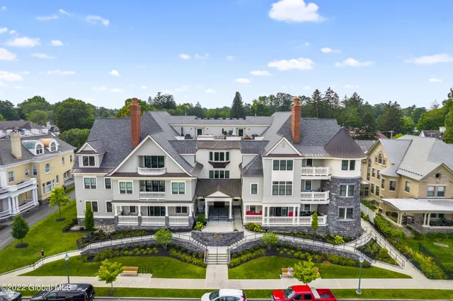 $935,000 | 46 Union Avenue, Unit 205, Saratoga Springs, NY 12866
