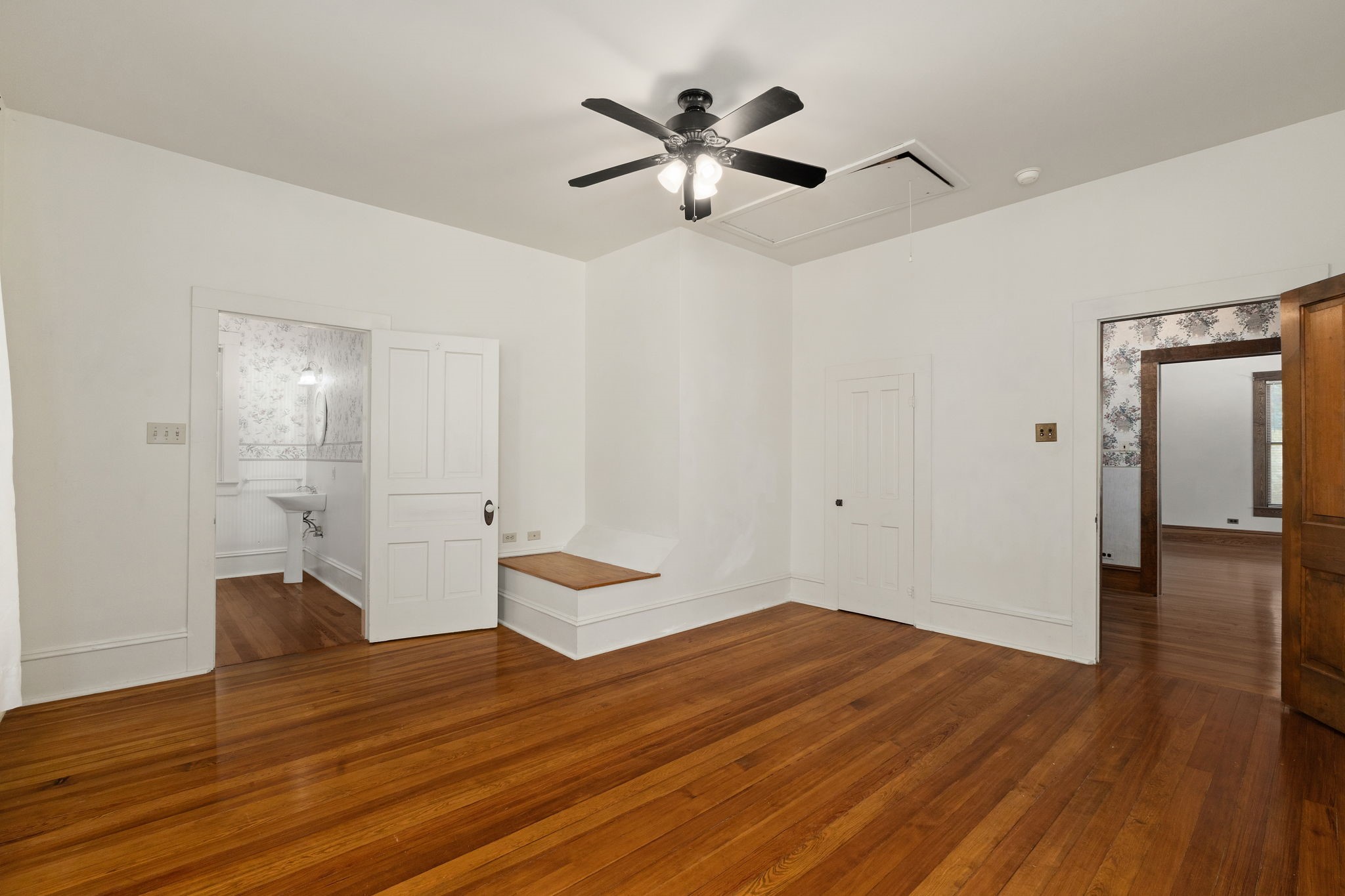 415 Peabody Street Brenham, TX 77833 - Photo 17 of 32