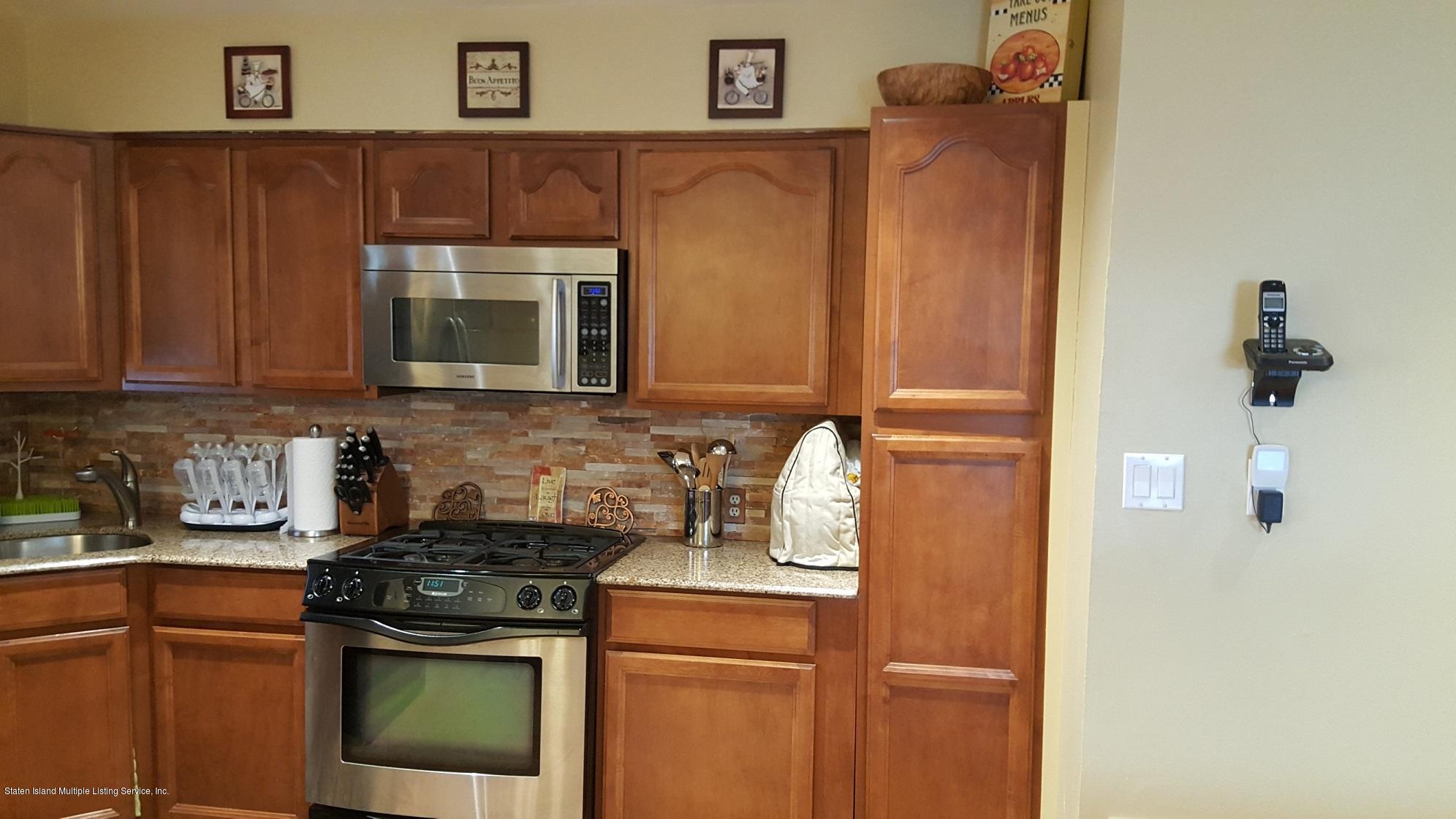 19 Middle Loop Road Staten Island, NY 10308 - Photo 13 of 33 13