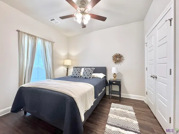 $2,400 | 8149 Village Lake Avenue, Baton Rouge, LA 70820