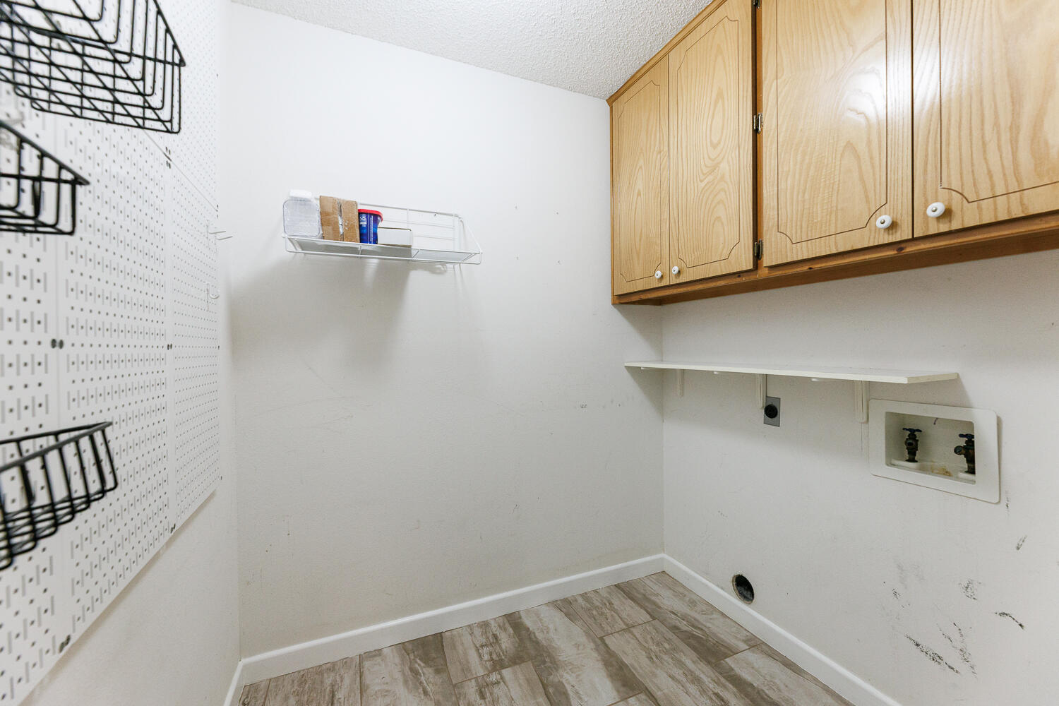 6301 33rd Street Lubbock, TX 79407 - Photo 31 of 41 Utility Room