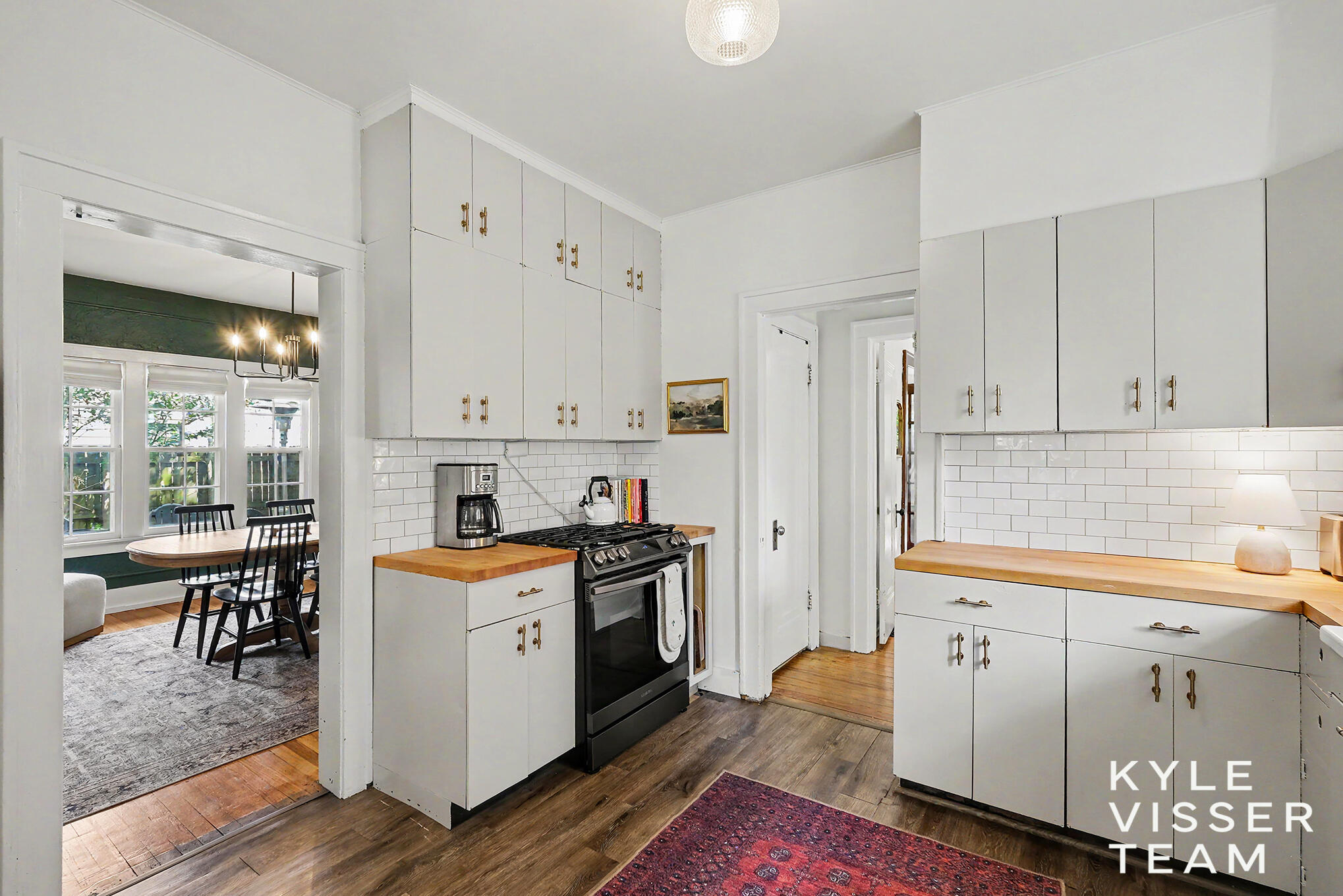 1415 Fisk Road Southeast Grand Rapids, MI 49506 - Photo 9 of 31 Kitchen