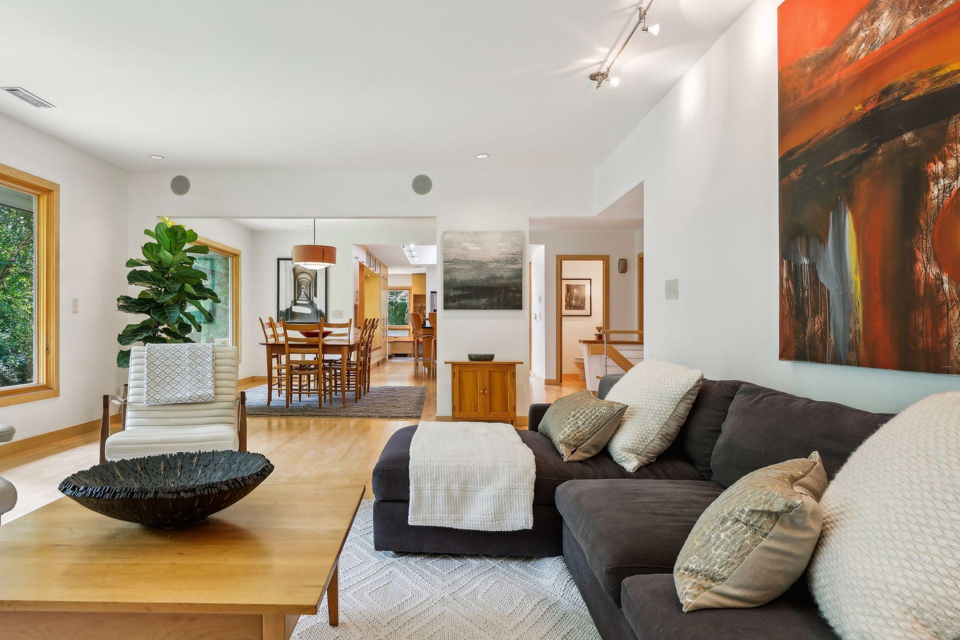 2018 Lower St Dennis Road St. Paul, MN 55116 - Photo 9 of 77 Gallery Image 9