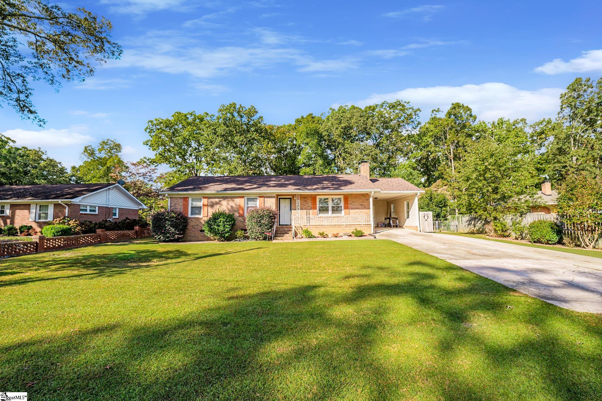 12 State Rd S-23-591 Greenville, SC 29617 - Photo 3 of 36 Gallery Image 3