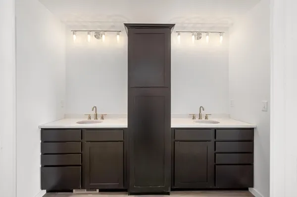 $389,900 | 1200 Sween Drive, Unit 2, Holmen, WI 54636