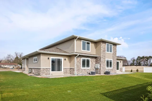 $389,900 | 1200 Sween Drive, Unit 2, Holmen, WI 54636