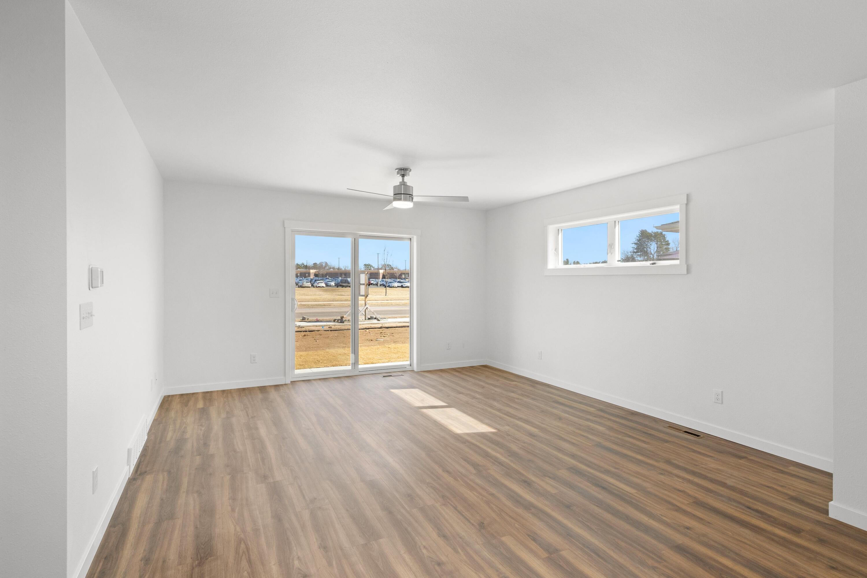 1200 Sween Drive, Unit 2 Holmen, WI 54636 - Photo 7 of 41 13 LIVING ROOM