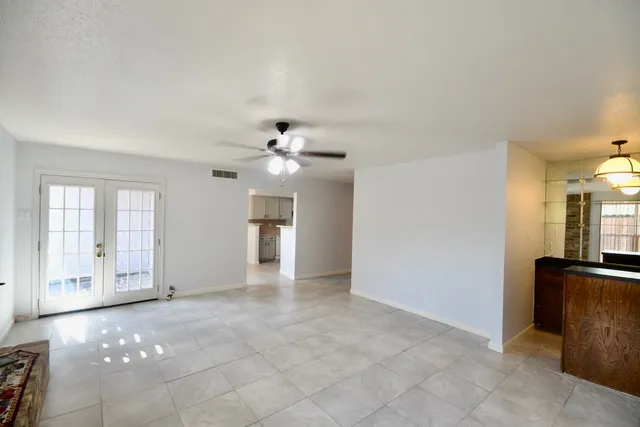 $175,000 | 6331 Creekbend Drive, Unit 88, Houston, TX 77096