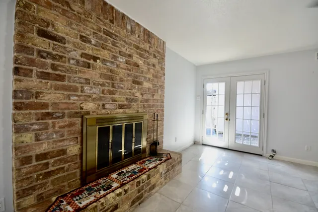 $175,000 | 6331 Creekbend Drive, Unit 88, Houston, TX 77096