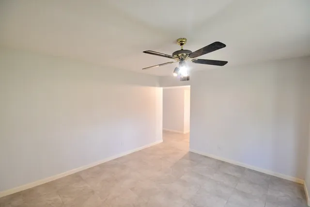 $175,000 | 6331 Creekbend Drive, Unit 88, Houston, TX 77096