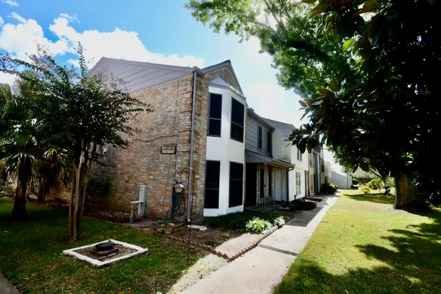 $175,000 | 6331 Creekbend Drive, Unit 88, Houston, TX 77096