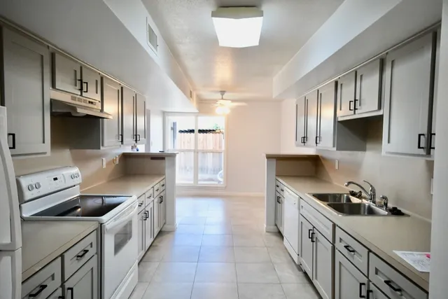 $175,000 | 6331 Creekbend Drive, Unit 88, Houston, TX 77096