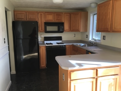 44 Preston Field Road Nashua, NH 03064 - Photo 4 of 14 Gallery Image 4