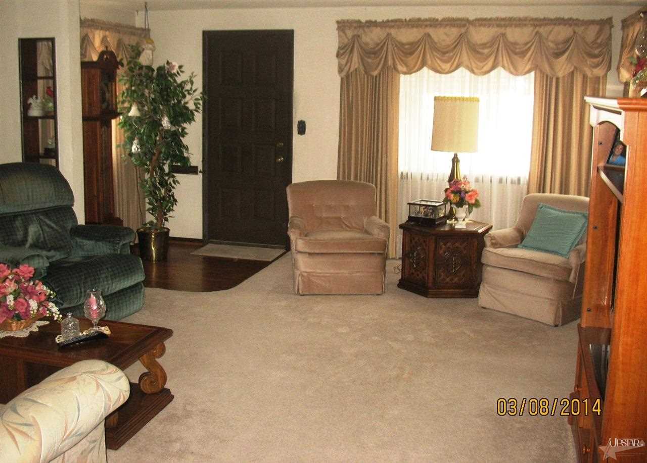 130 West Grant Street Decatur, IN 46733 - Photo 3 of 12