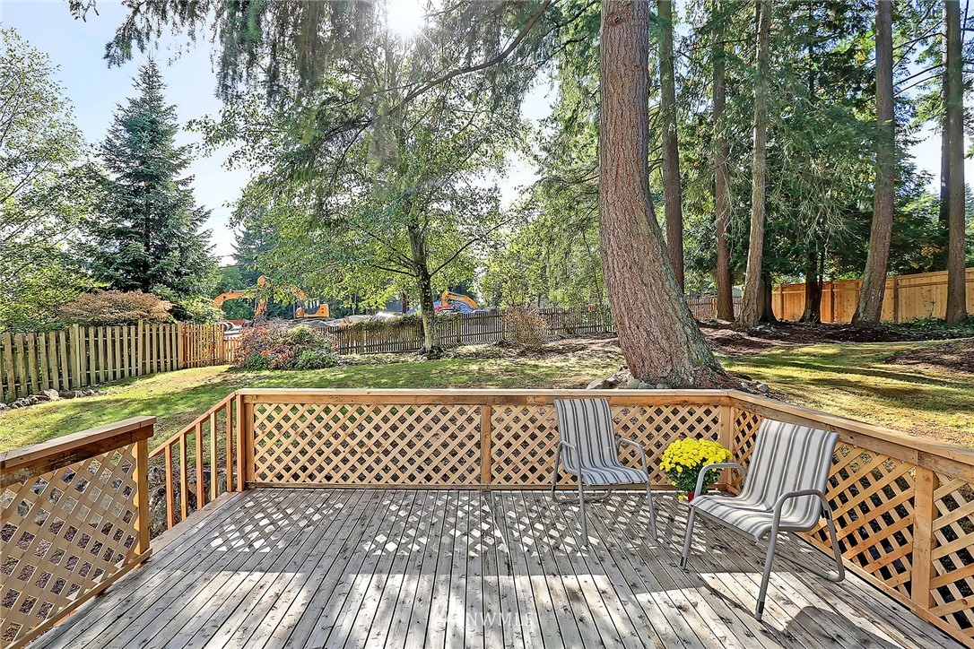 208 215th Street Southeast Bothell, WA 98021 - Photo 17 of 19