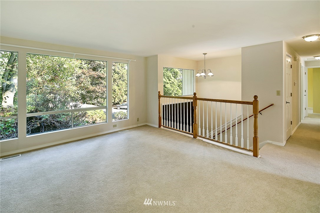 208 215th Street Southeast Bothell, WA 98021 - Photo 3 of 19