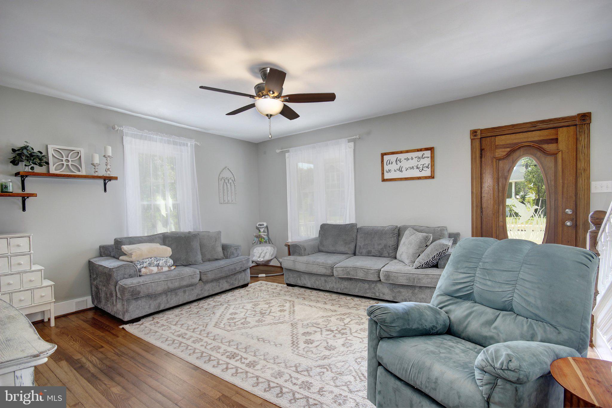 803 Market Street Denton, MD 21629 - Photo 6 of 27 Cozy living space with natural light.