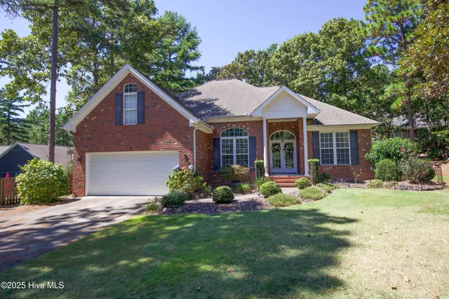 $499,900 | 3 Gingham Place, Pinehurst, NC 28374