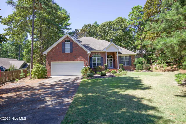$499,900 | 3 Gingham Place, Pinehurst, NC 28374