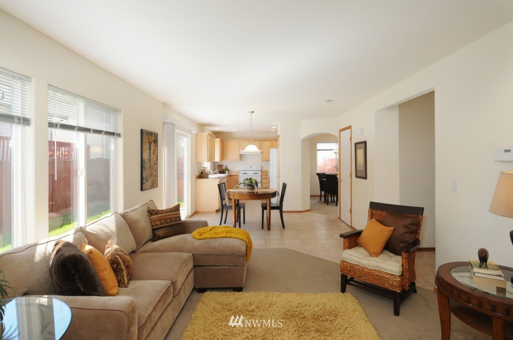 18015 28th Drive Southeast Bothell, WA 98012 - Photo 10 of 19 Gallery Image 10