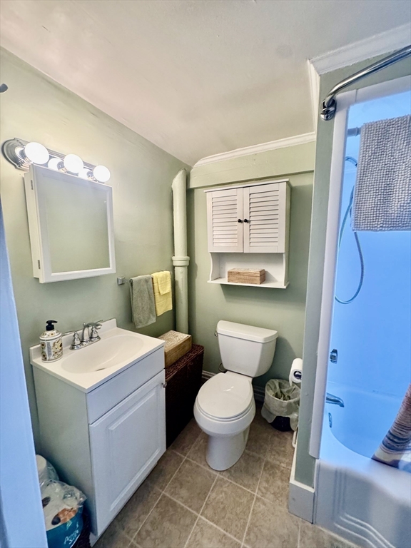 198 South Main Street, Unit 2W Acushnet, MA 02743 - Photo 11 of 18