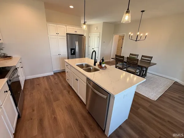 $270,000 | 1610 Theo Drive, Unit 1, Evansville, IN 47711