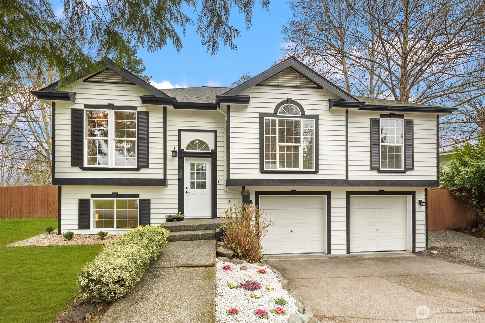 22057 Southeast 269th Place Maple Valley, WA 98038 - Photo 2 of 39