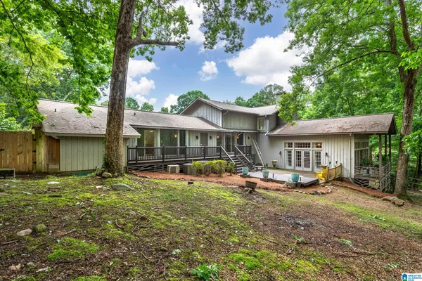 $379,900 | 1624 Lakeshore Drive, Anniston, AL 36207