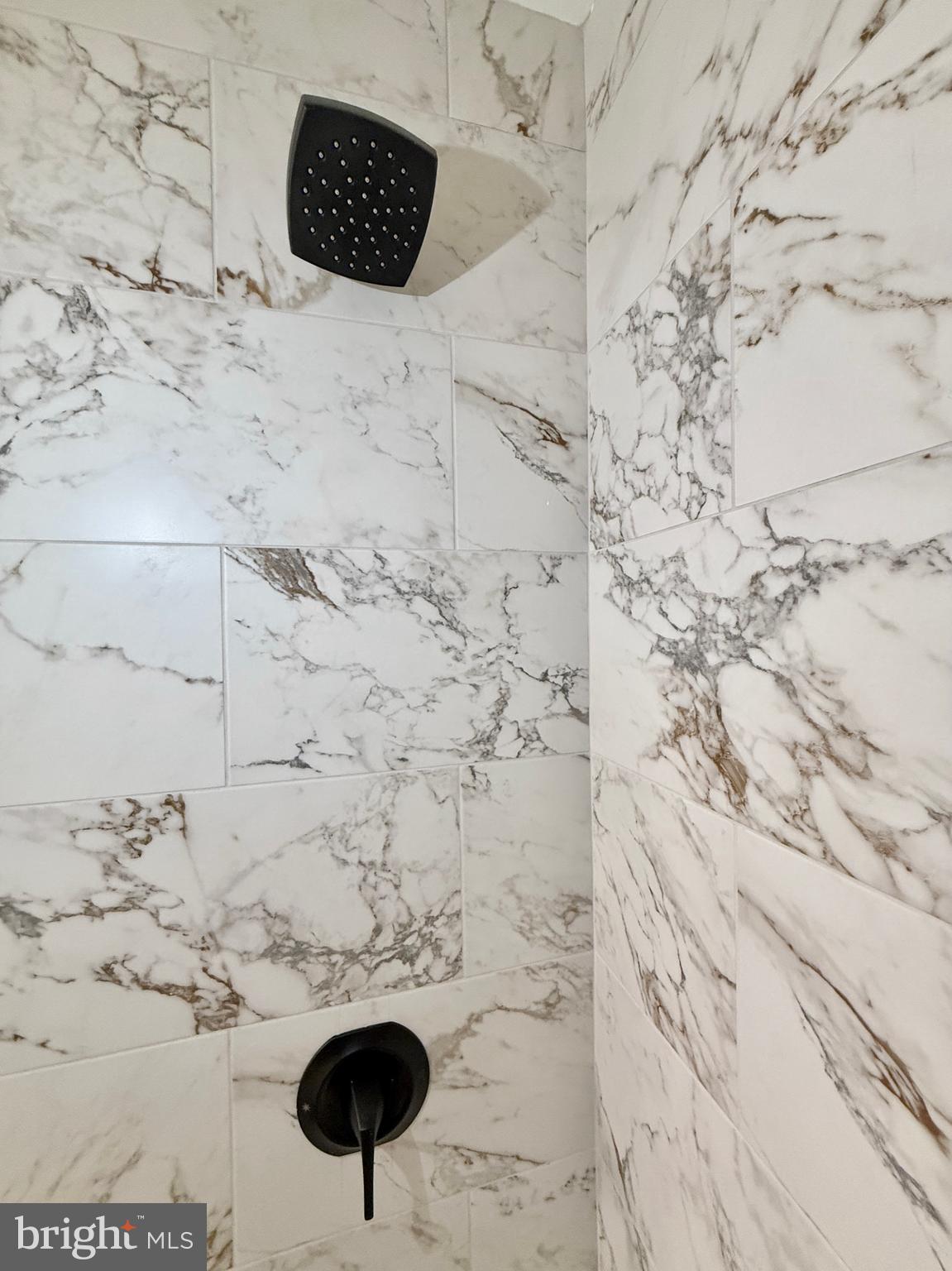 4 Altair Court Sewell, NJ 08080 - Photo 11 of 22 Custom tile shower surround!