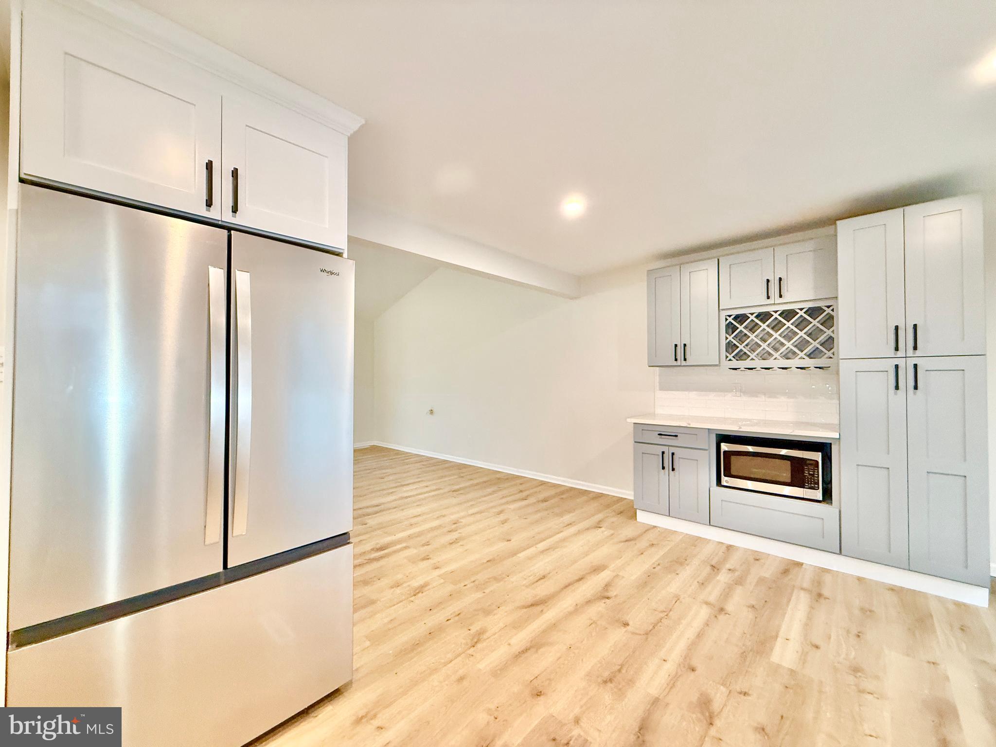 4 Altair Court Sewell, NJ 08080 - Photo 3 of 22 Custom dry bar!