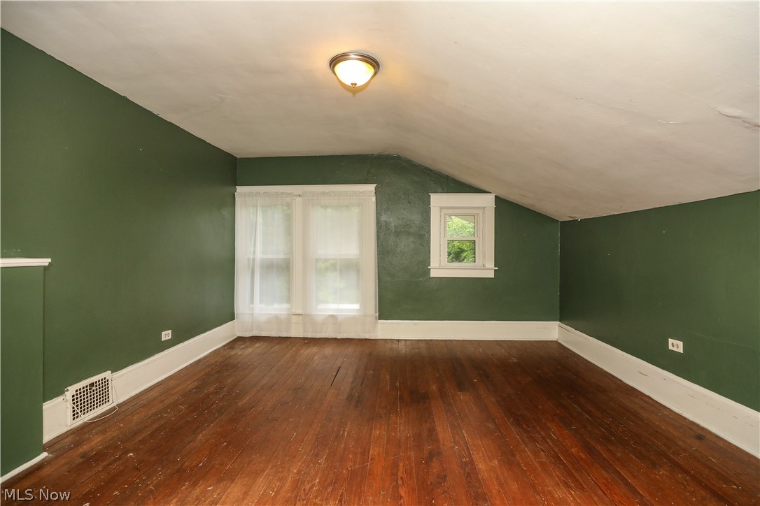 1104 North Howard Street Akron, OH 44310 - Photo 25 of 45