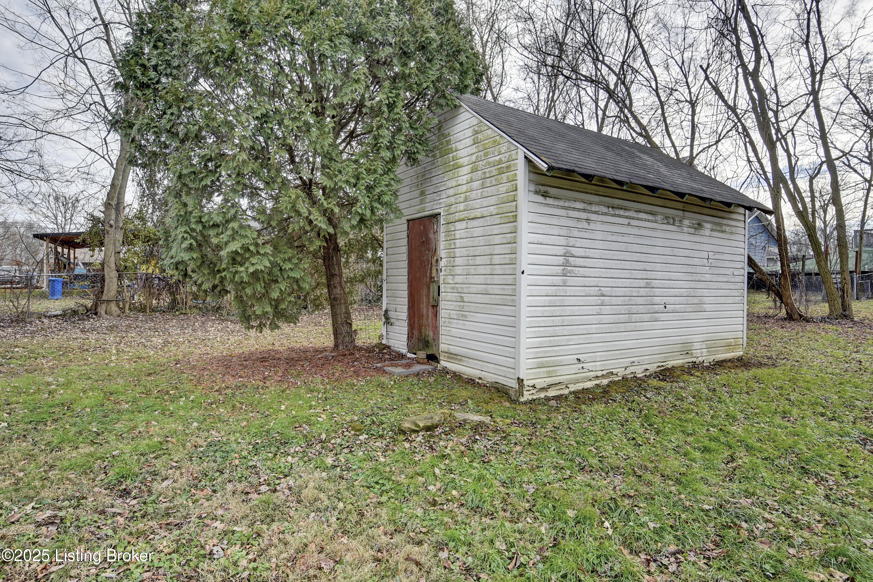 6629 Sylvania Road Louisville, KY 40258 - Photo 23 of 26 _DSC9017_18_19_20_21