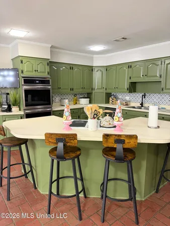 $500,000 | 2110 Carol Street, Greenville, MS 38703